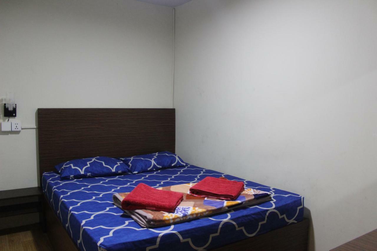 Sleepy Raccoon Hostel Cakarta Dış mekan fotoğraf